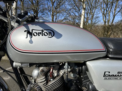 Lot 371 - 1976 Norton Commando MkIII