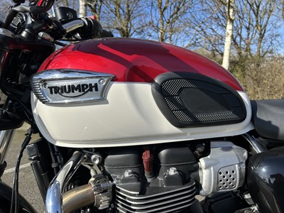 Lot 2023 Triumph T100 Bonneville