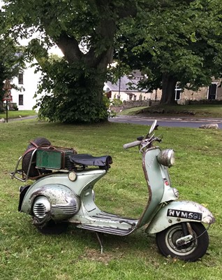 Lot 117 - 1952 Vespa Douglas Rod Model