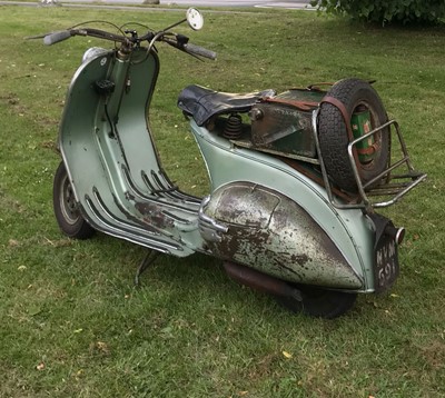 Lot 1952 Vespa Douglas Rod Model