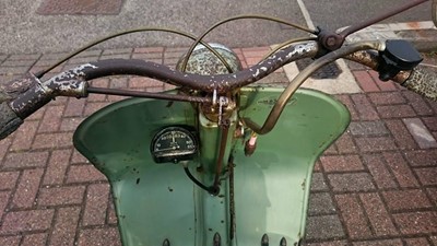 Lot 1952 Vespa Douglas Rod Model