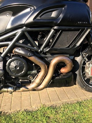 Lot 2015 Ducati Diavel