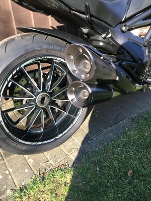 Lot 2015 Ducati Diavel