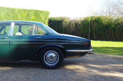 Lot 1971 Jaguar XJ6 Series 1