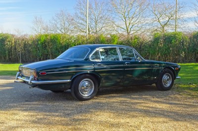 Lot 1971 Jaguar XJ6 Series 1