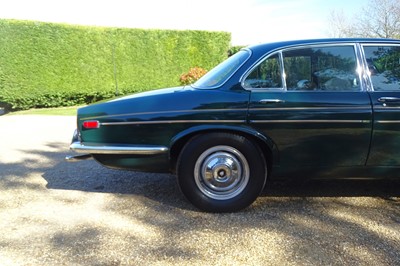 Lot 1971 Jaguar XJ6 Series 1