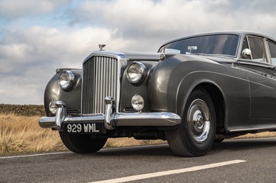 Lot 1960 Bentley S2 Saloon