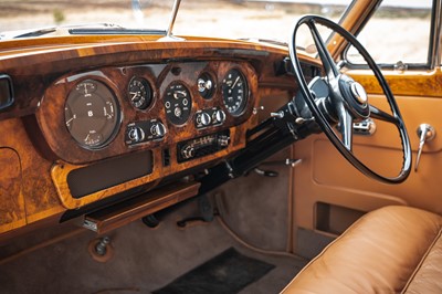 Lot 1960 Bentley S2 Saloon