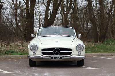 Lot 1960 Mercedes-Benz 190SL 'Restomod'