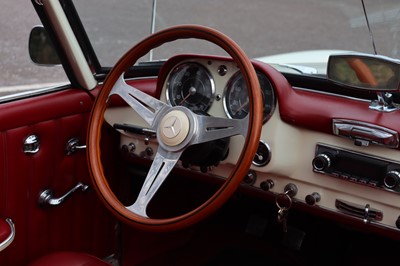 Lot 1960 Mercedes-Benz 190SL 'Restomod'