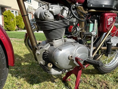 Lot 1962 Ducati 175 TS