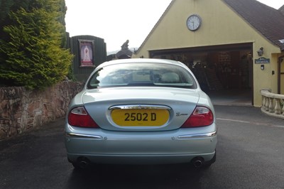 Lot 69 - 2000 Jaguar S-Type 3.0 V6 SE