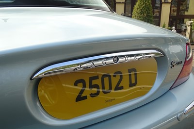 Lot 69 - 2000 Jaguar S-Type 3.0 V6 SE