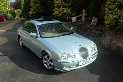 Lot 69 - 2000 Jaguar S-Type 3.0 V6 SE