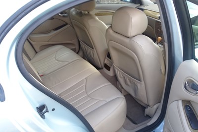 Lot 69 - 2000 Jaguar S-Type 3.0 V6 SE