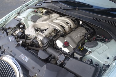Lot 69 - 2000 Jaguar S-Type 3.0 V6 SE