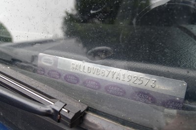 Lot 121 - 2000 Land Rover Defender 90 County TD5