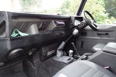 Lot 121 - 2000 Land Rover Defender 90 County TD5