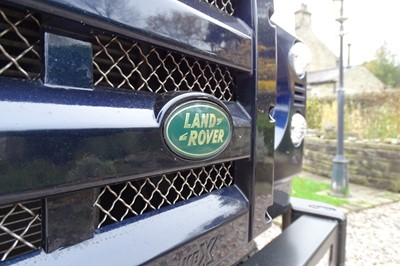 Lot 121 - 2000 Land Rover Defender 90 County TD5