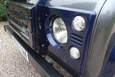 Lot 121 - 2000 Land Rover Defender 90 County TD5