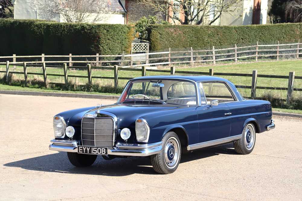 Lot 55 - 1966 Mercedes-Benz 220 SEb Coupe
