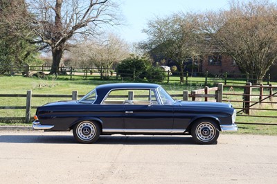 Lot 55 - 1966 Mercedes-Benz 220 SEb Coupe