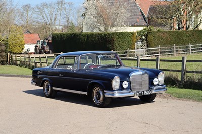 Lot 55 - 1966 Mercedes-Benz 220 SEb Coupe
