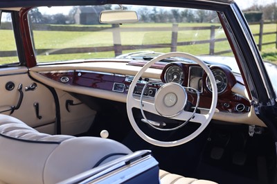 Lot 55 - 1966 Mercedes-Benz 220 SEb Coupe