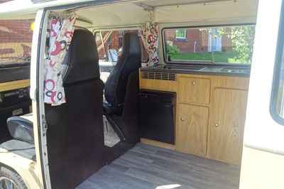 Lot 117 - 1978 Volkswagen T2 Camper