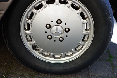Lot 110 - 1987 Mercedes-Benz 500SL