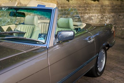 Lot 110 - 1987 Mercedes-Benz 500SL