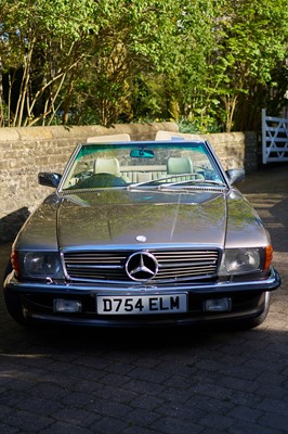 Lot 110 - 1987 Mercedes-Benz 500SL