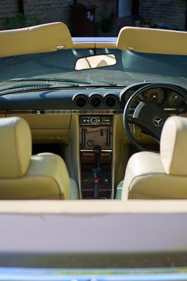 Lot 110 - 1987 Mercedes-Benz 500SL