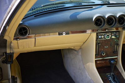 Lot 110 - 1987 Mercedes-Benz 500SL