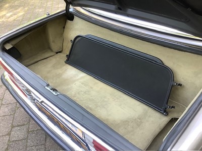 Lot 110 - 1987 Mercedes-Benz 500SL