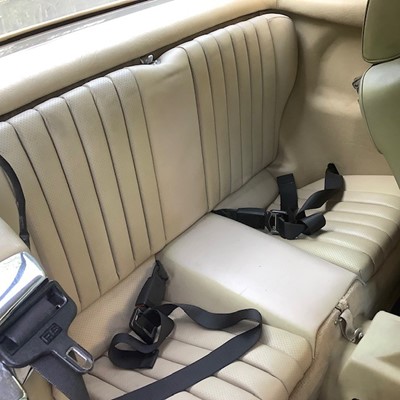 Lot 110 - 1987 Mercedes-Benz 500SL