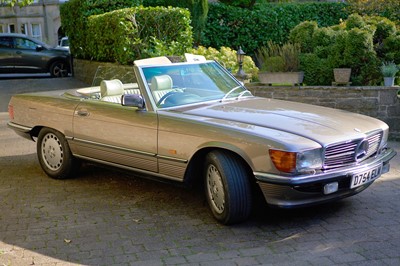 Lot 110 - 1987 Mercedes-Benz 500SL