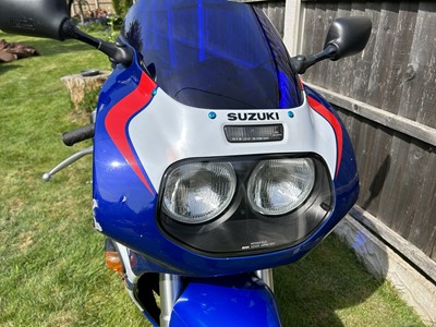 Lot 255 - 1993 Suzuki GSXR750W