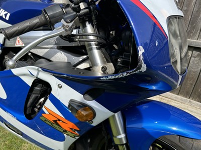 Lot 255 - 1993 Suzuki GSXR750W