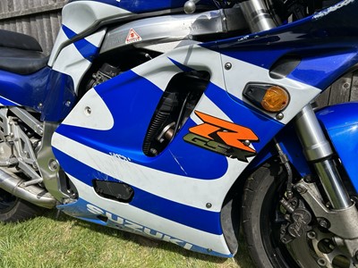 Lot 255 - 1993 Suzuki GSXR750W