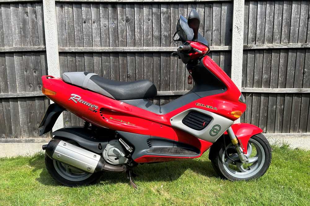 Lot 113 - 1998 Gilera Runner FXR 180