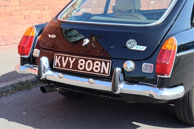 Lot 54 - 1974 MG B GT V8