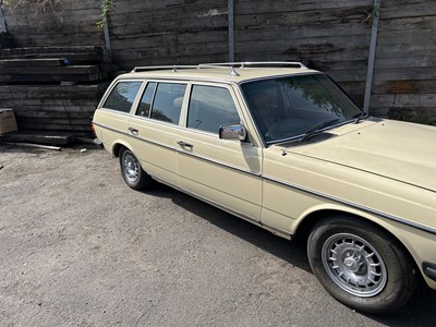 Lot 118 - 1986 Mercedes-Benz 240 TD Estate