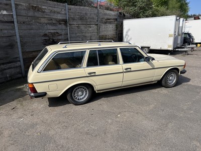 Lot 118 - 1986 Mercedes-Benz 240 TD Estate