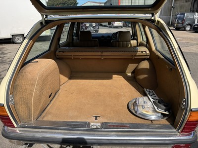 Lot 118 - 1986 Mercedes-Benz 240 TD Estate