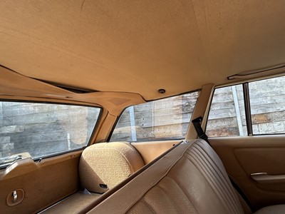 Lot 118 - 1986 Mercedes-Benz 240 TD Estate