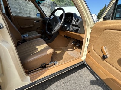 Lot 118 - 1986 Mercedes-Benz 240 TD Estate