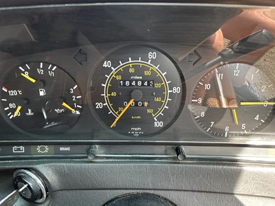 Lot 118 - 1986 Mercedes-Benz 240 TD Estate