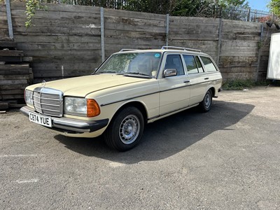 Lot 118 - 1986 Mercedes-Benz 240 TD Estate