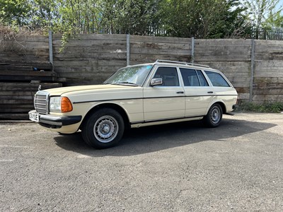 Lot 118 - 1986 Mercedes-Benz 240 TD Estate